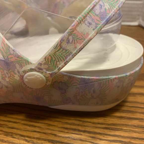 CROCS pastel floral, purple, pink and white flowered women size 10 Footwear - Picture 9 of 12